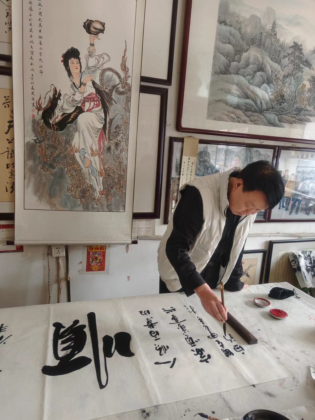 中国一级书画家冯增波先生与雄安名煌文化传